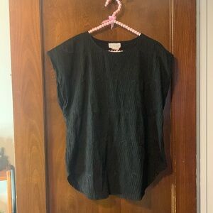 Vintage Malory B New York black sleeveless accordion pleated crew neck blouse 😍